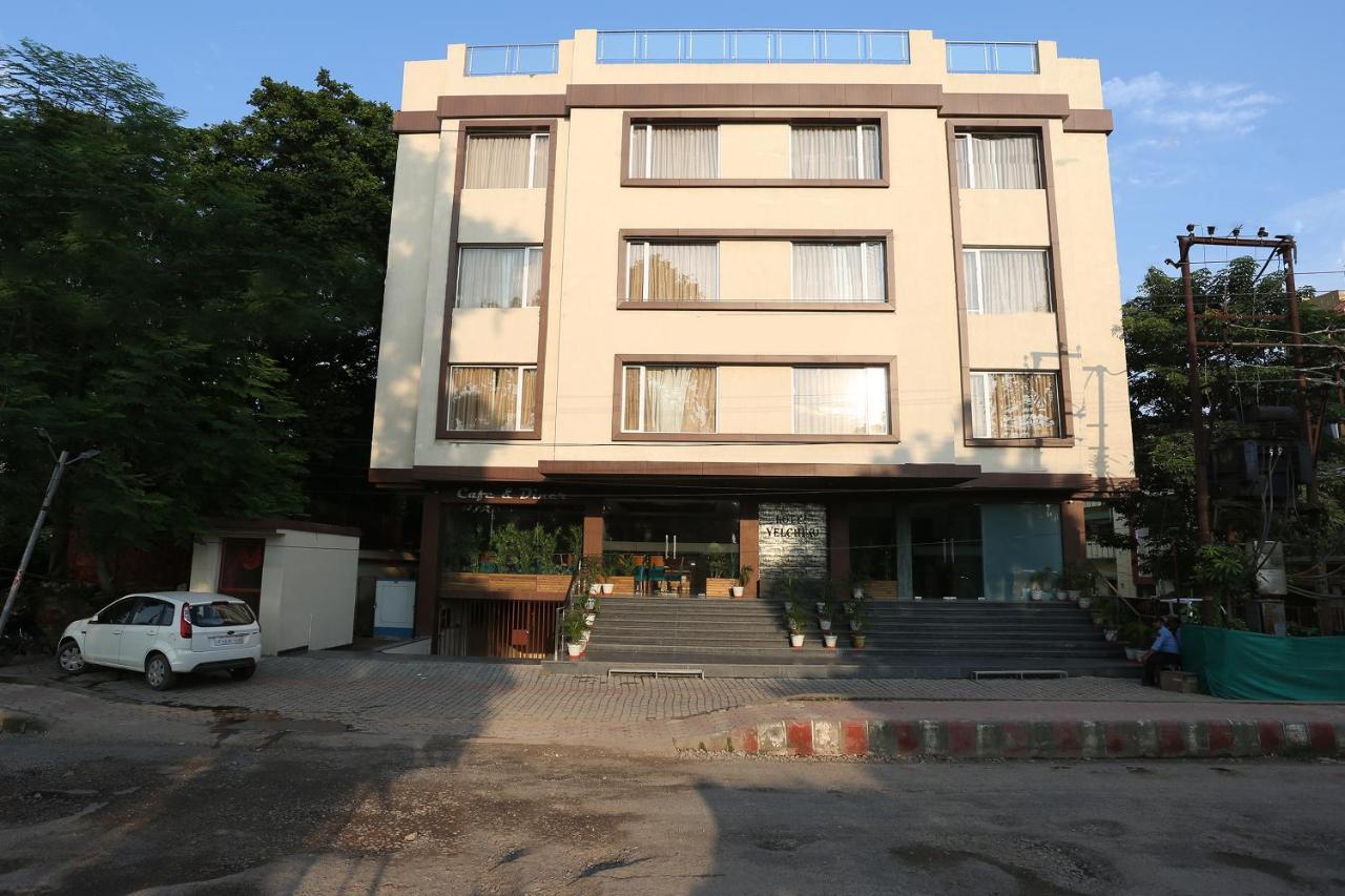 ורנאסי Hotel Yelchiko מראה חיצוני תמונה