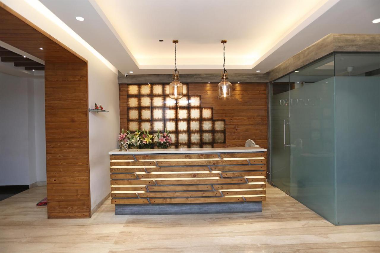 ורנאסי Hotel Yelchiko מראה חיצוני תמונה