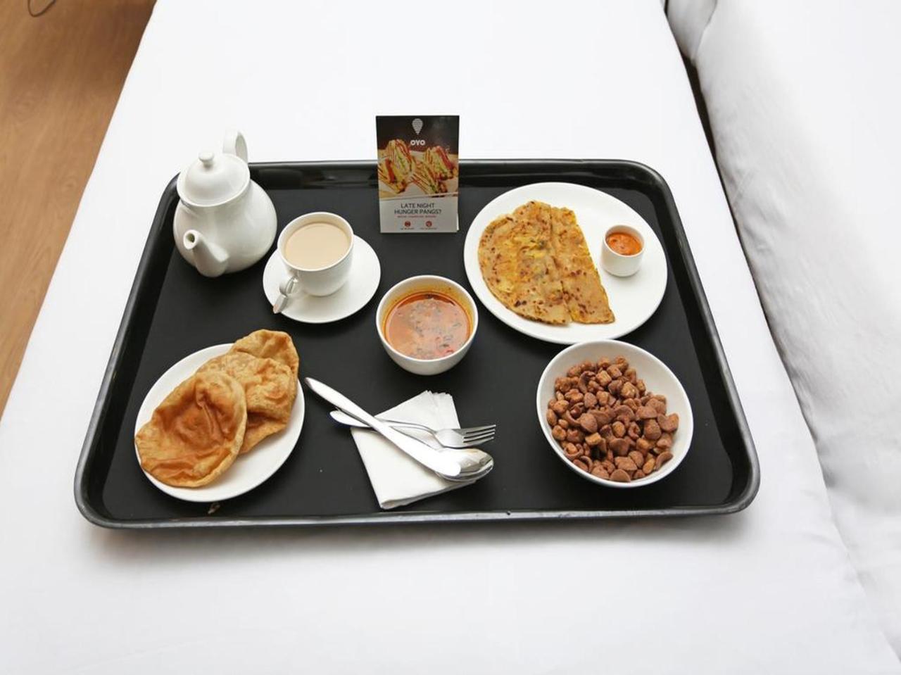 ורנאסי Hotel Yelchiko מראה חיצוני תמונה